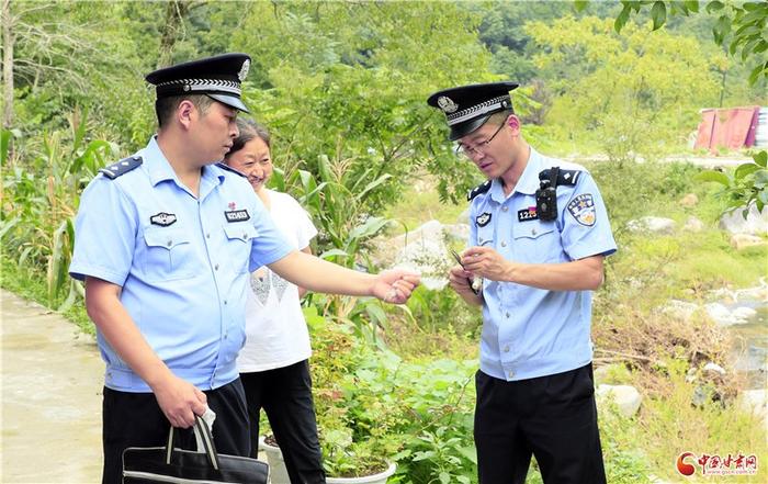 点滴服务显情怀 大山深处映初心——记全国最美基层民警刘汉朝