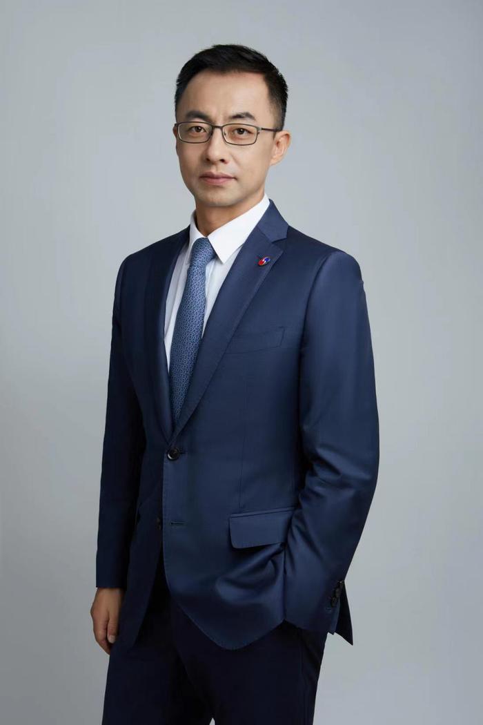 图为银河证券董事长王晟