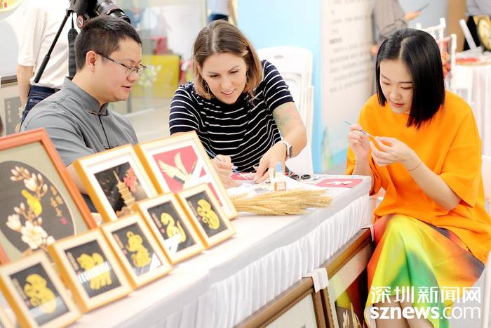 外眼看深｜芭芭拉的“非遗课”（上）：天上飞的水里游的，齐了