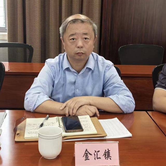 奉贤区房管局召开2023年度奉贤区住宅物业服务质价相符工作推进会