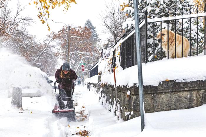 美国 蒙大拿州遭遇暴风雪