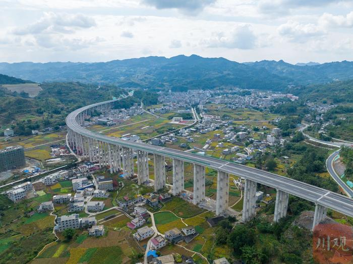 C视频丨四川新增一条南向出川大通道 宜宾至威信高速公路正式通车