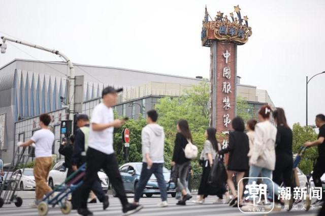 禁直播半年，“中国服装第一街”四季青变了吗？