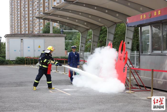 “以赛促学、以赛促训” 2023年成都地铁微型消防站技能比武开赛