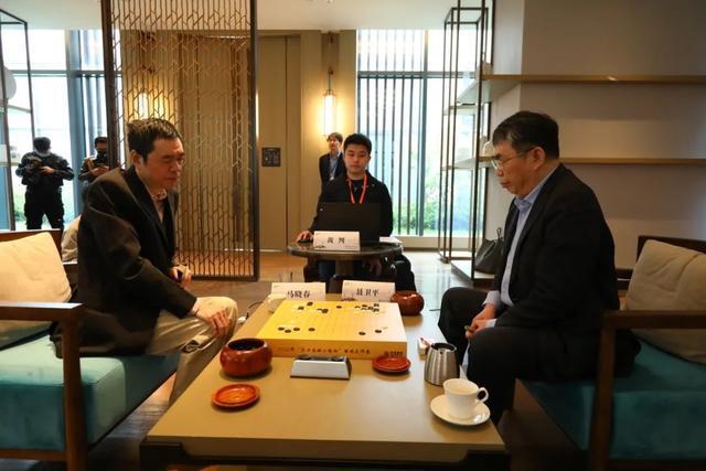 八位围棋界的大师将来奉贤论“棋”，有你认识的吗→