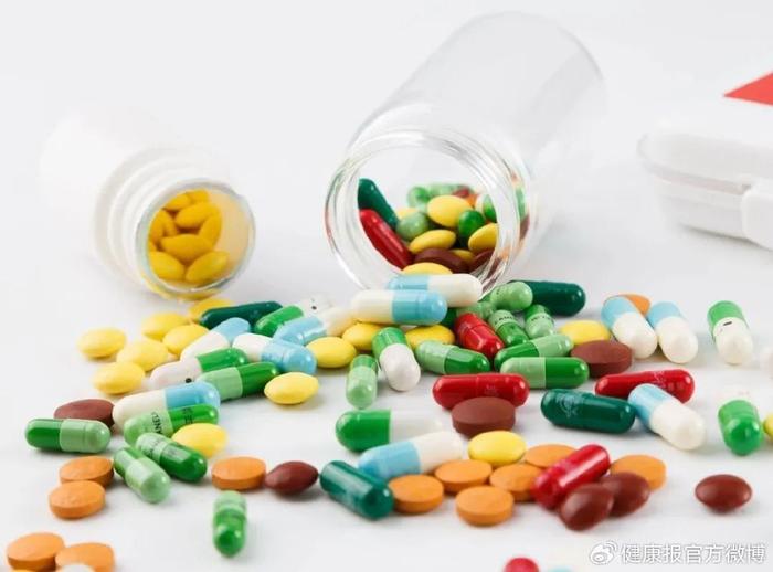 胶囊、含片、咀嚼片、颗粒剂……不同剂型口服药，服用方法有差异！