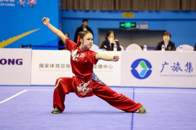 学青会｜北京姑娘摘得女子长拳+剑术全能项目金牌