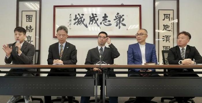 一波多折，择期再议！双方对民调误差未达共识 “蓝白合”2024正副人选搭配无结果