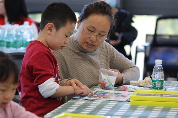 垃圾分类从你我做起，美好家园共同守护  ——清河街道开展垃圾分类宣传活动