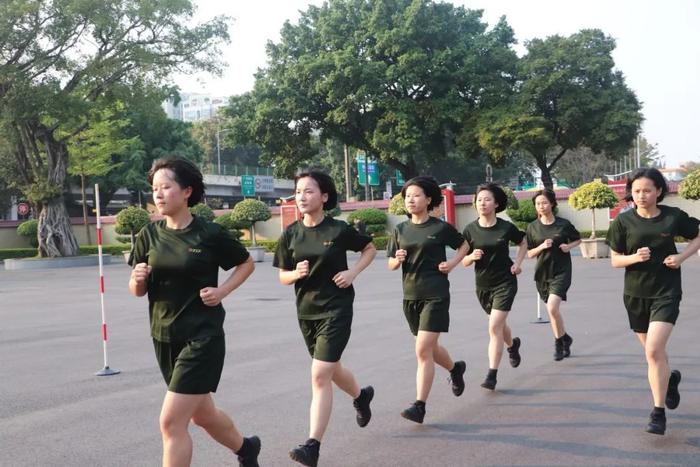 通信女兵的“黑马”之路