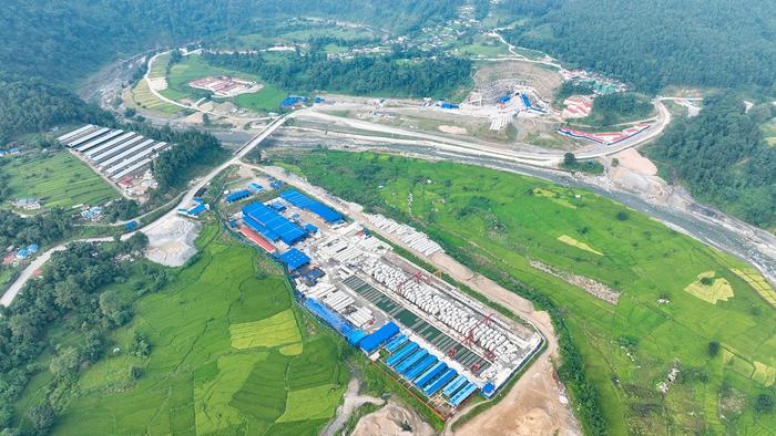 中企承建尼泊尔引水隧道项目取得新进展