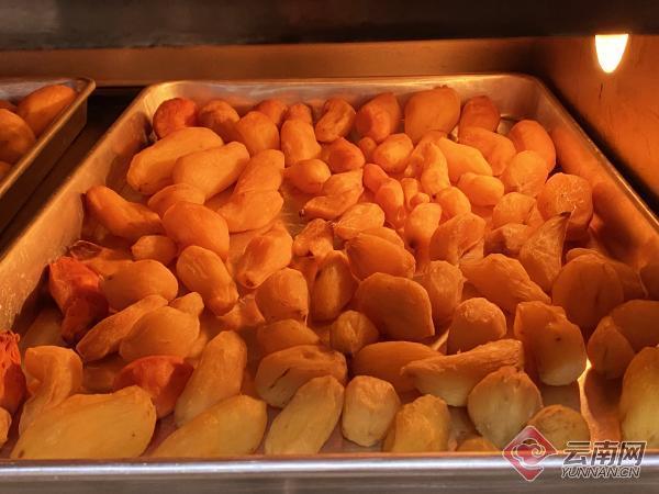 云南大关县：小红薯带来新商机
