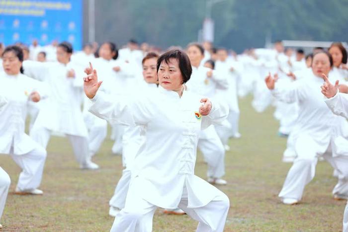 第九届海峡两岸暨港澳地区健身气功交流比赛大会落幕