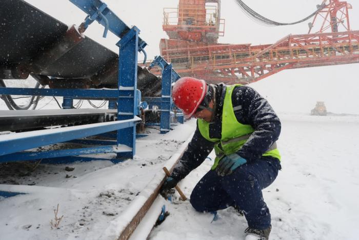 内蒙古霍林郭勒：顶风冒雪齐奋战 不惧严寒保生产