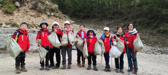 优秀环保公益组织：中国梦登山志愿服务队 与环保同行 他们用脚步丈量大地