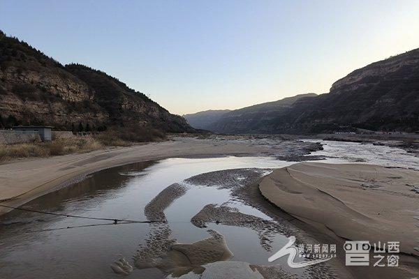 江山如画｜晴空洒雨浊浪如雪，壶口瀑布擦亮文旅名片