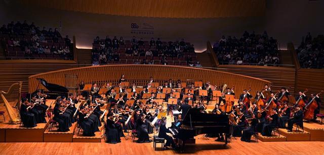 93岁作曲家吕其明修订59年前的作品《喜悦》，由上海爱乐乐团首演