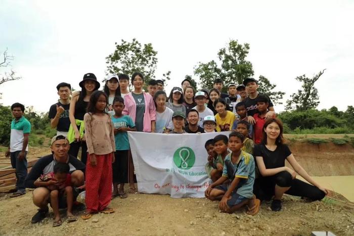 达罗捷派学生前往柬埔寨进行教育主题公益活动