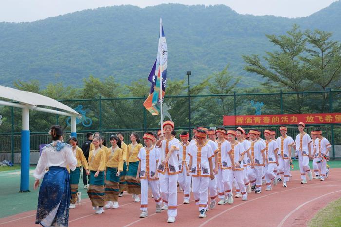 活力校园⑳ | 立青春之志，传家国情怀 深圳大学附属教育集团外国语中学体育节来了！