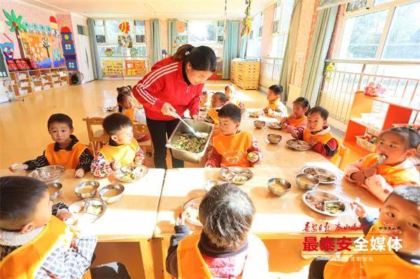 黄河滩区的免费午餐，开餐8年，惠及11所学校、近万名师生