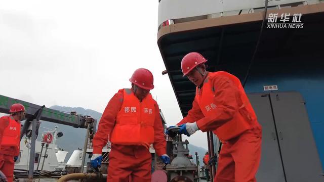 新华全媒+｜长江三峡库区船舶水污染物“零排放”见闻