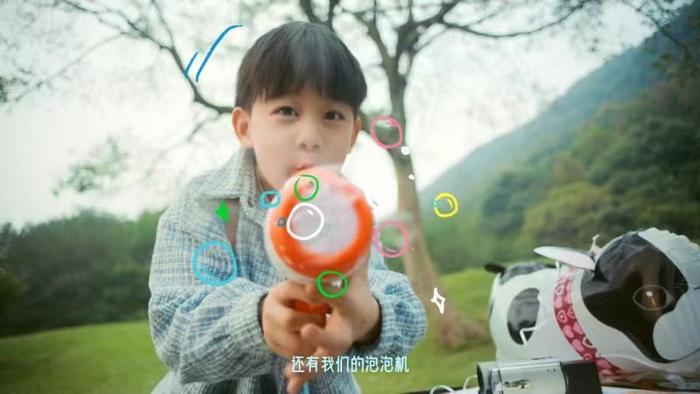 小红书携手QQ星洞悉儿童视角，全网宝贝看原生，引领营销新范式