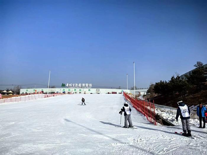 1万余张折扣雪票等您来领 昌平区三大滑雪场全部开板营业