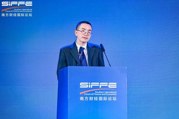 21世纪报系党委书记、总编辑邓红辉：董事会是上市公司高质量发展的关键