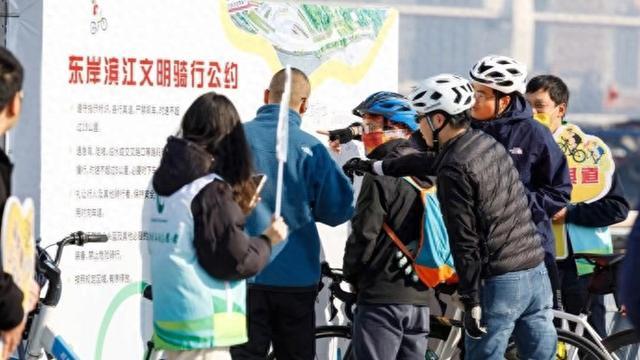 直击引领区｜浦东制定“骑行公约”呼吁市民共同遵守