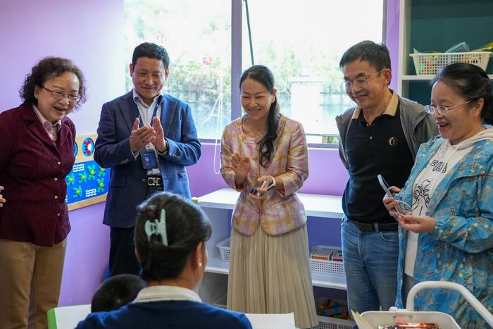 深圳市委党校学员一行参观特殊需要儿童早期干预中心