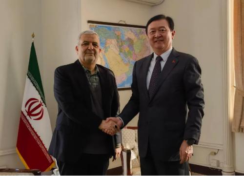 驻伊朗大使常华会见伊总统阿富汗事务特别代表卡泽米