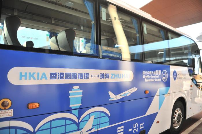 海天中转大楼客车