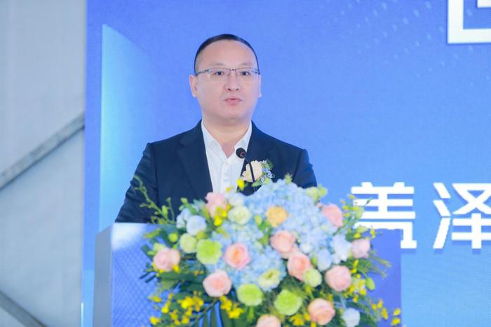 狮山商务创新区党委副书记、管理办公室主任(叶其中)