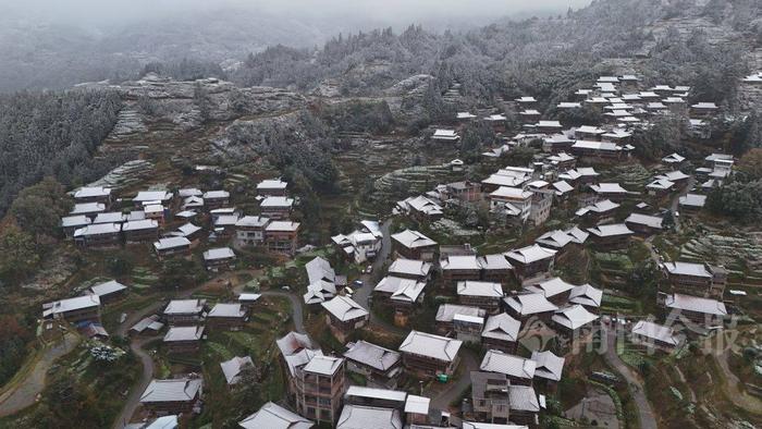 强寒潮来袭！柳州高寒山区下雪了！