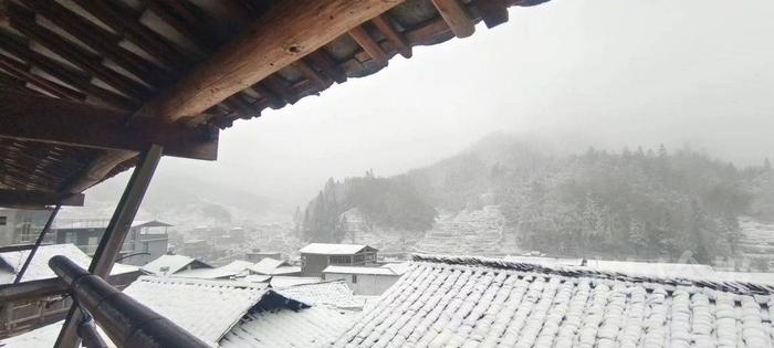 强寒潮来袭！柳州高寒山区下雪了！