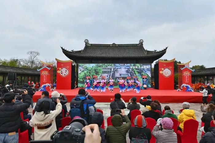 宁波镇海：寒潮中来了场热火朝天的“冬至庙会”