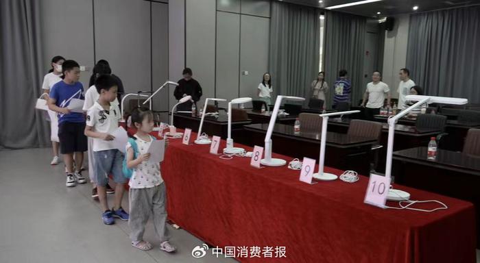 消保委测试10款儿童护眼台灯，“漾美”功率未达标