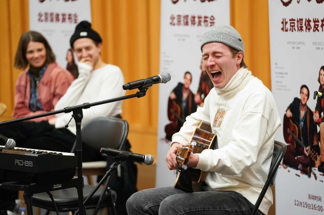 伦敦西区原版音乐剧《Once曾经》今晚开演 知名英剧跨界演员携手呈现