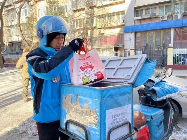 冬至仪式感：在哪都得吃顿饺子 1万多份水饺被送到西餐厅等饭店