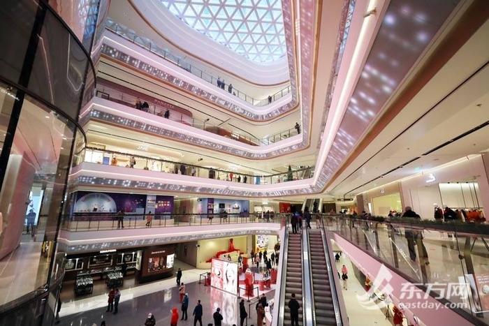 最大“城中村”崛起新地标！上海又添“现象级”购物中心，汇集300余个品牌60多家首店