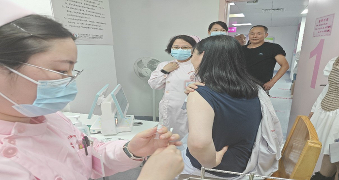 （现场设置调查问卷及留观提醒）