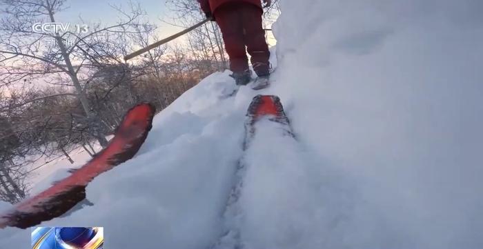 追着雪花看新疆丨“冷资源”撬动“热产业” 走进阿勒泰体验“热”雪季