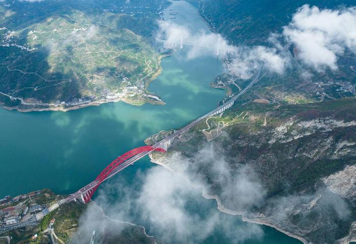 “孤岛”突围记——三访三峡库区移民村万古寺