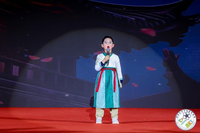 一人一物，释证观怀，溯源《何以中国》课程走进翡翠社区学校教育联盟大课堂