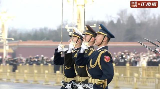 祝福祖国、新年快乐！天安门新年首次升旗仪式，视频