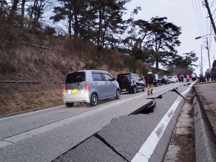 强震已致8人死亡！日本能登半岛地震，最新情况！