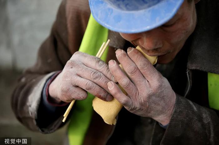 多地降温，低温津贴谁能领、怎么领、领多少？