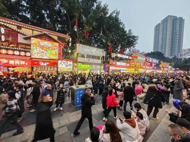 重庆消费市场迎来“开门红”！哪个区县最“吸金”？