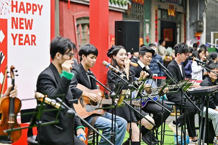 抖音热度500万 海口西天庙新年音乐会“潮起新年”