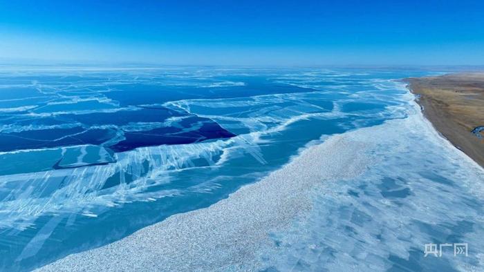 镜头里的青海｜冰封青海湖高清大图梦幻奇景